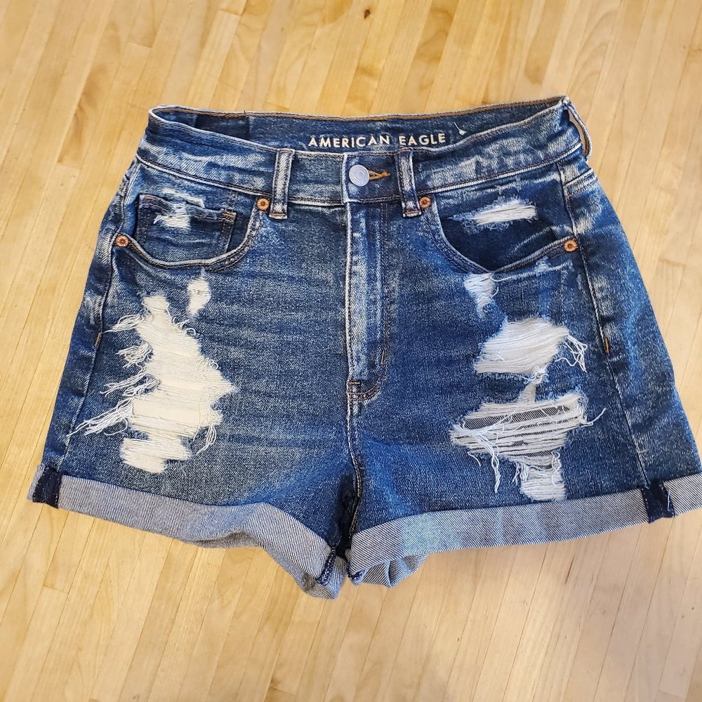American Eagle MOM shorts